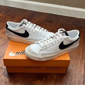 Nike Blazer Low 77